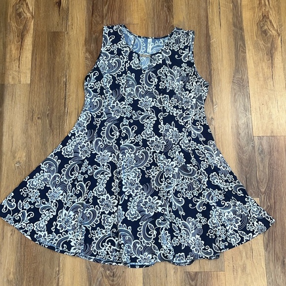 PerSeption Woman Paisley Sleeveless Midi Dress (Navy Blue & White)(Size: 2X) EUC - Picture 1 of 11